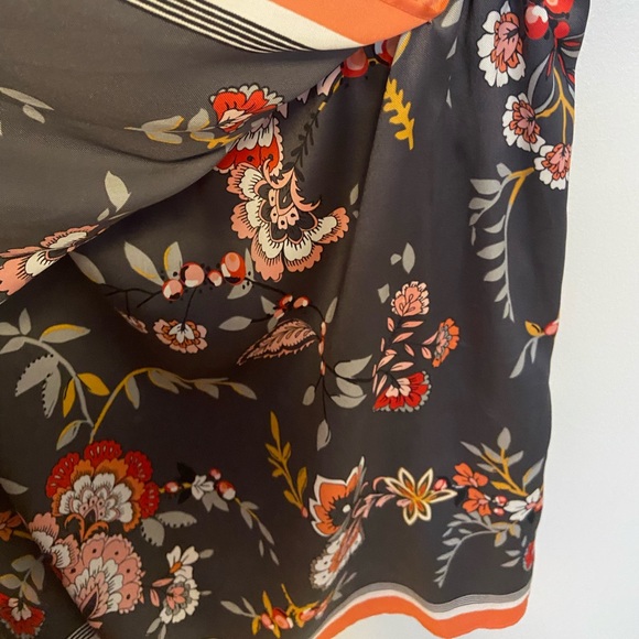 Loft faux wrap skirt - Picture 3 of 4